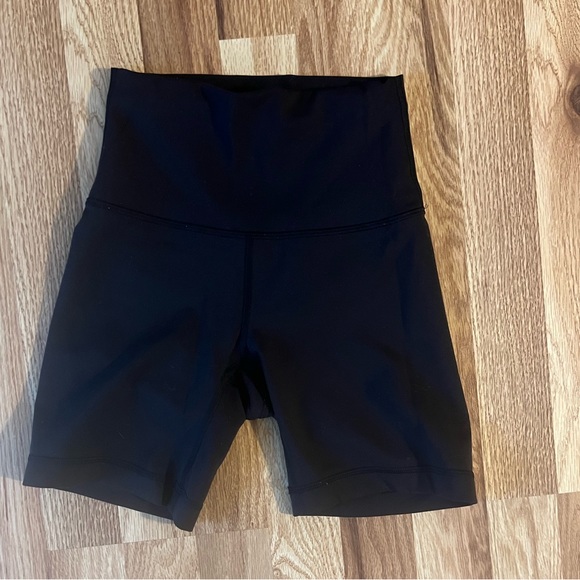 lululemon athletica Pants - Lulu Lemon Wunder Under High Rise Bike Short 6 inch